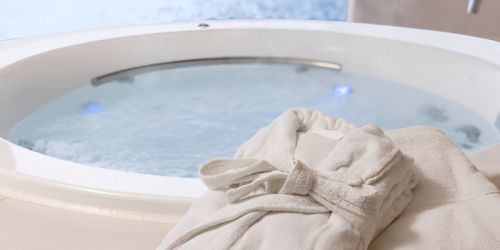 jacuzzi-indoor